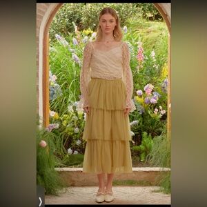 881. Layered tulle midi skirt in green